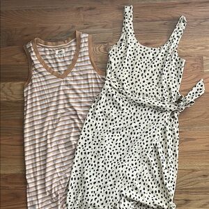 Pact dress bundle! Small stain on back of black and white dress shown in pics